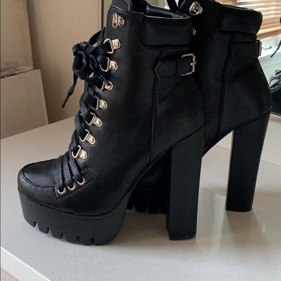 Bella Marie Shoes - BELLAMARIE PLATFORM COMBAT BOOT NWOT